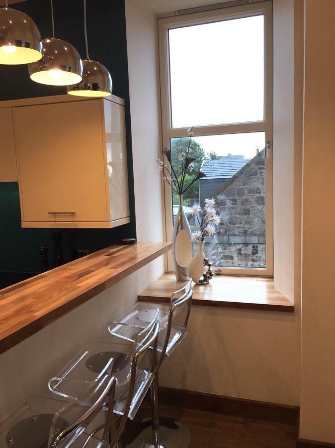 Pineapple Apartments Aberdeen Extérieur photo